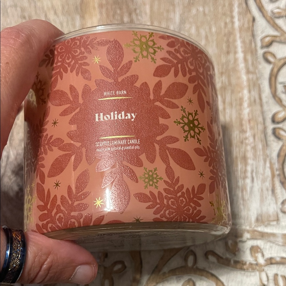 White Barn Holiday Candle - Red and Gold Design